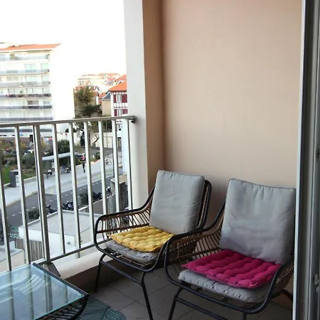 아파트 Avec Balcon Et Parking 비아히쯔
