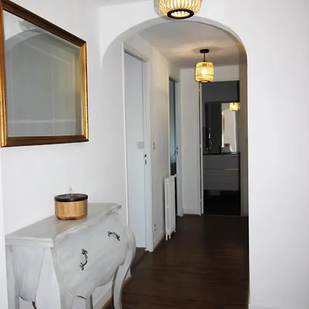 Apartment Avec Balcon Et Parking